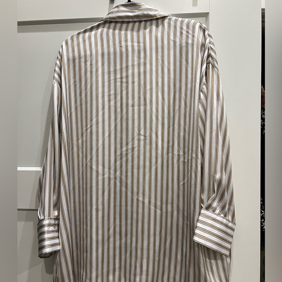 Zara oversized satin button down - Picture 3 of 3